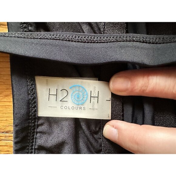 H2oh Capri Tankini Swimtop Swimsuit Black Size L GUC - Picture 4 of 8